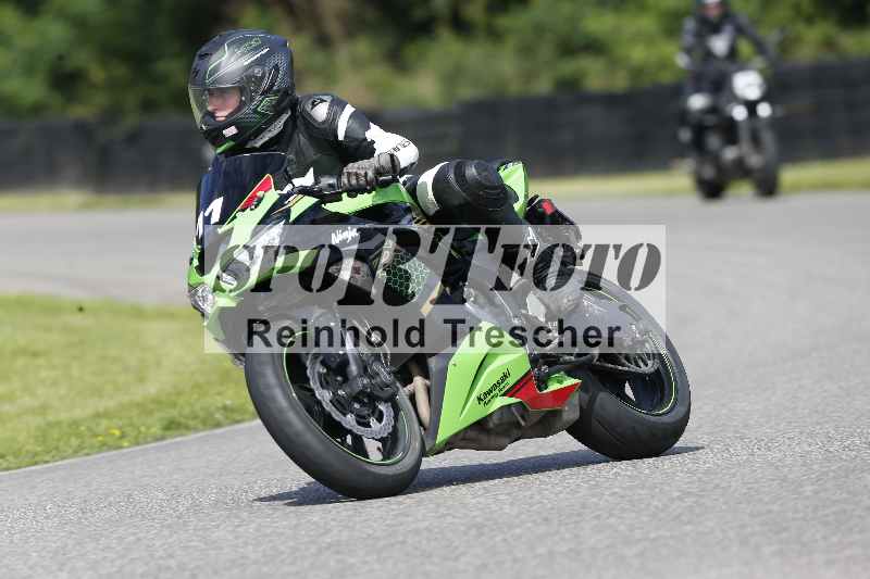 Archiv-2025/42 07.08.2025 Peter Studer Girls Day ADR/Gruppe pink/11